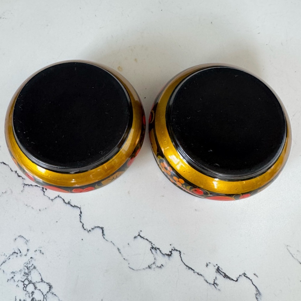Vintage Hand Painted Wooden Folk Art Small Lacquered Bowls Strawberry Floral - Picture 3 of 6